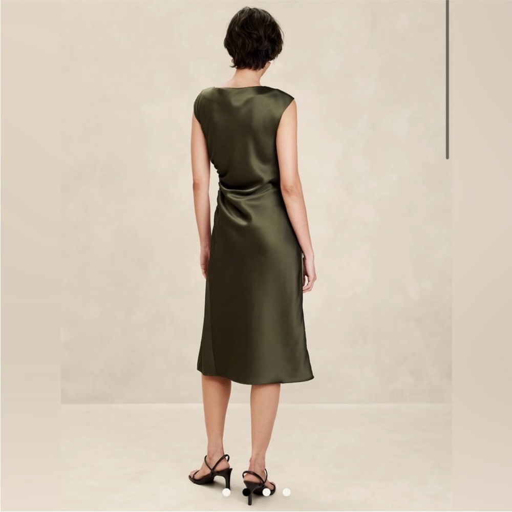 Banana Republic Factory Black Midi Dress - Picture 8 of 9